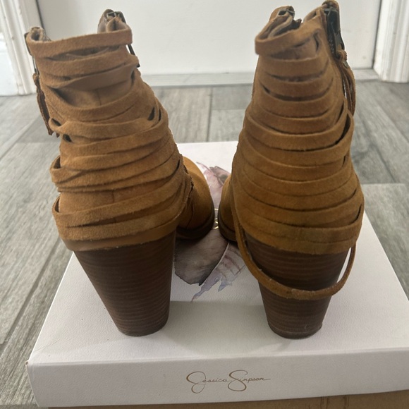 🫶🏽 Like new! Gorgeous Jessica Simpson Cirrena Suede Ankle Booties Size 10 😻 - Picture 8 of 8